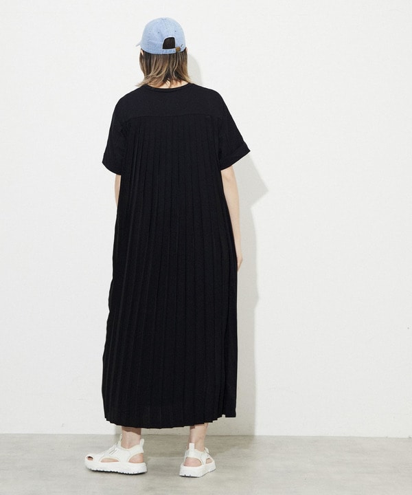 BACK PLEATS DOCKING DRESS 詳細画像 12