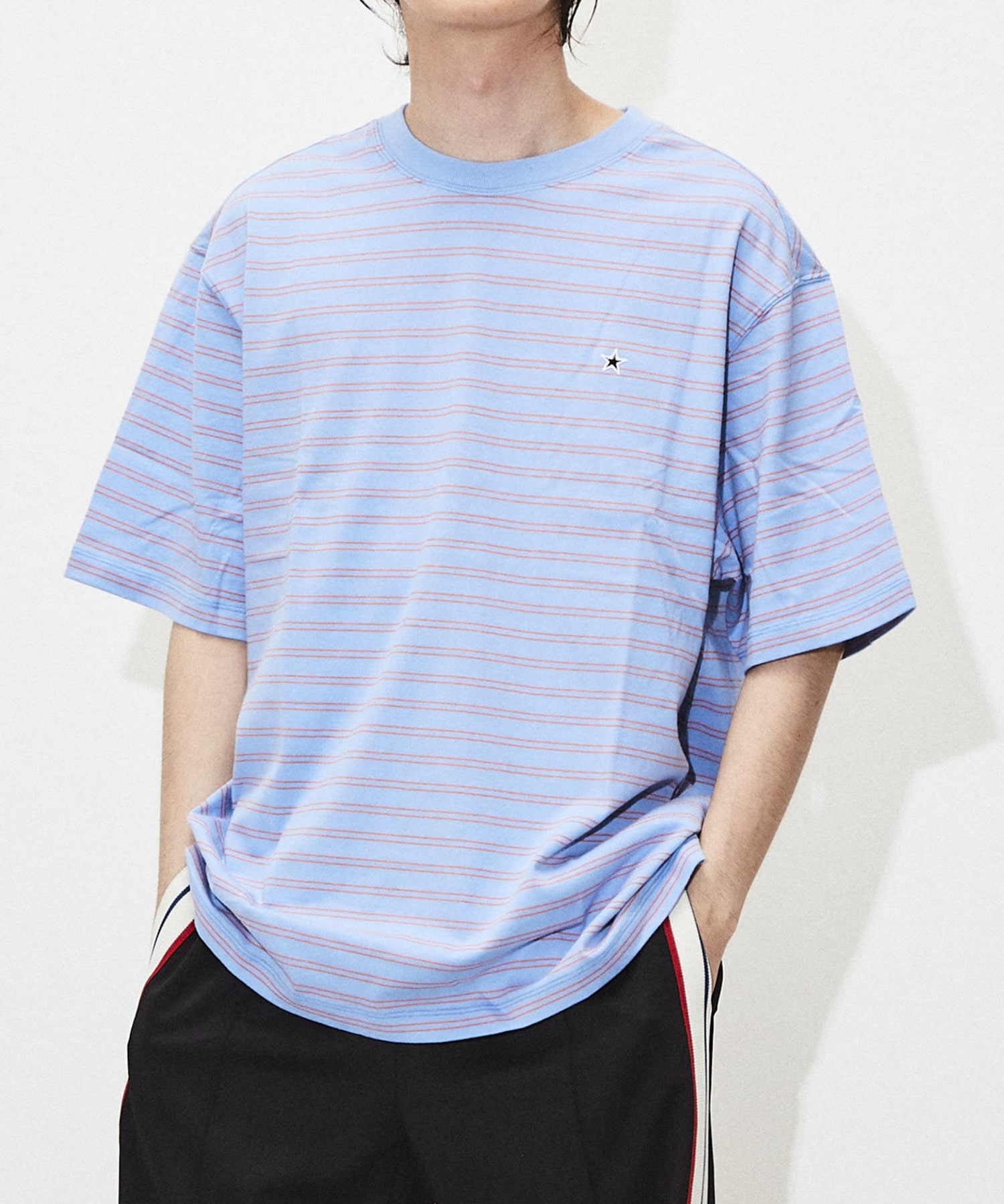 STAR ONE POINT NARROW BORDER TEE