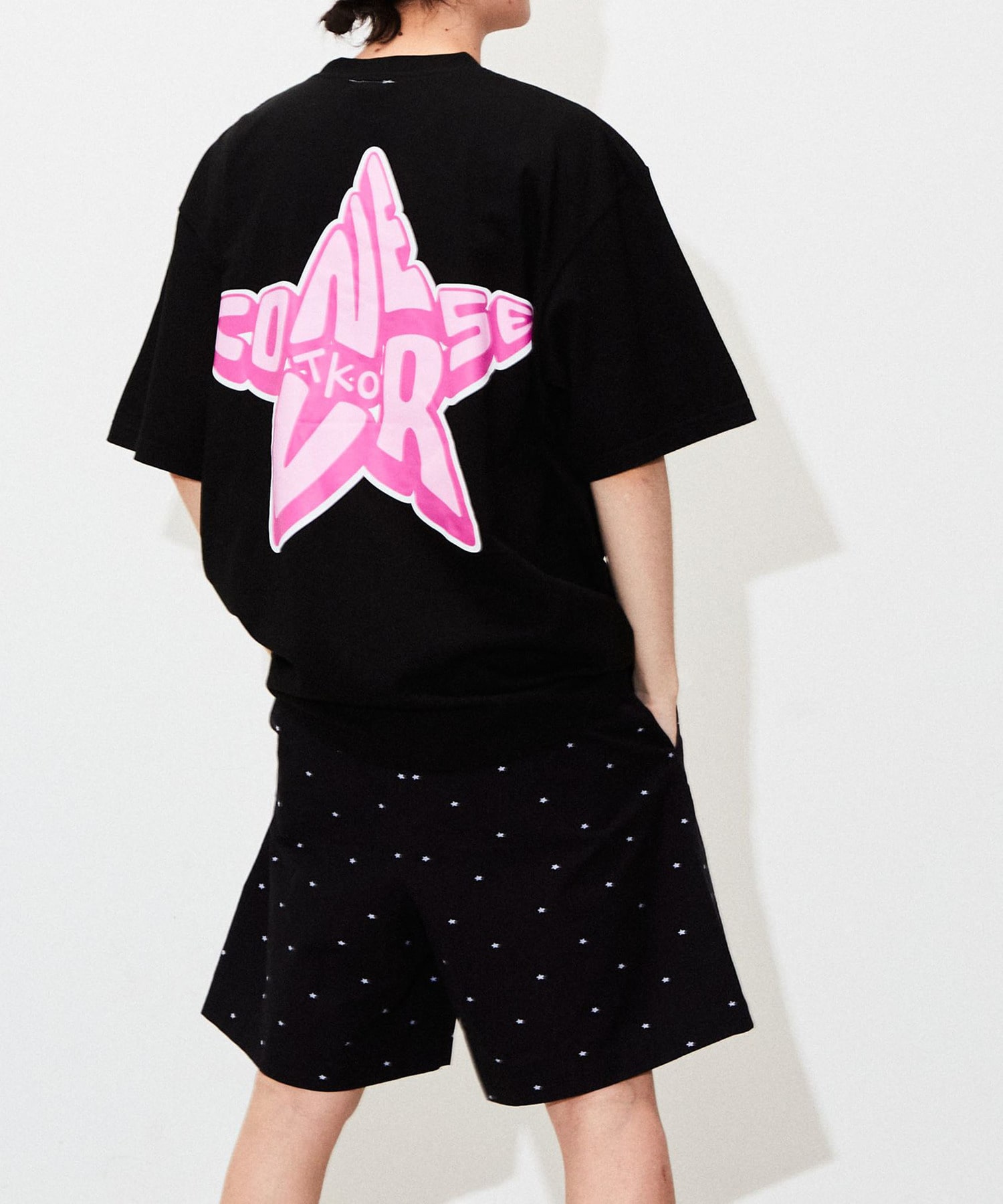スターバックロゴ オーバーサイズ Tシャツ｜CONVERSE TOKYO (コンバーストウキョウ) 公式オンラインストア