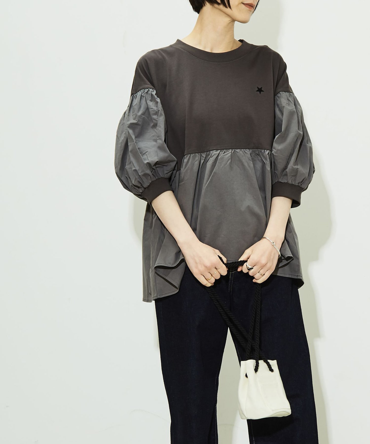 VOLUME SLEEVE PULLOVER