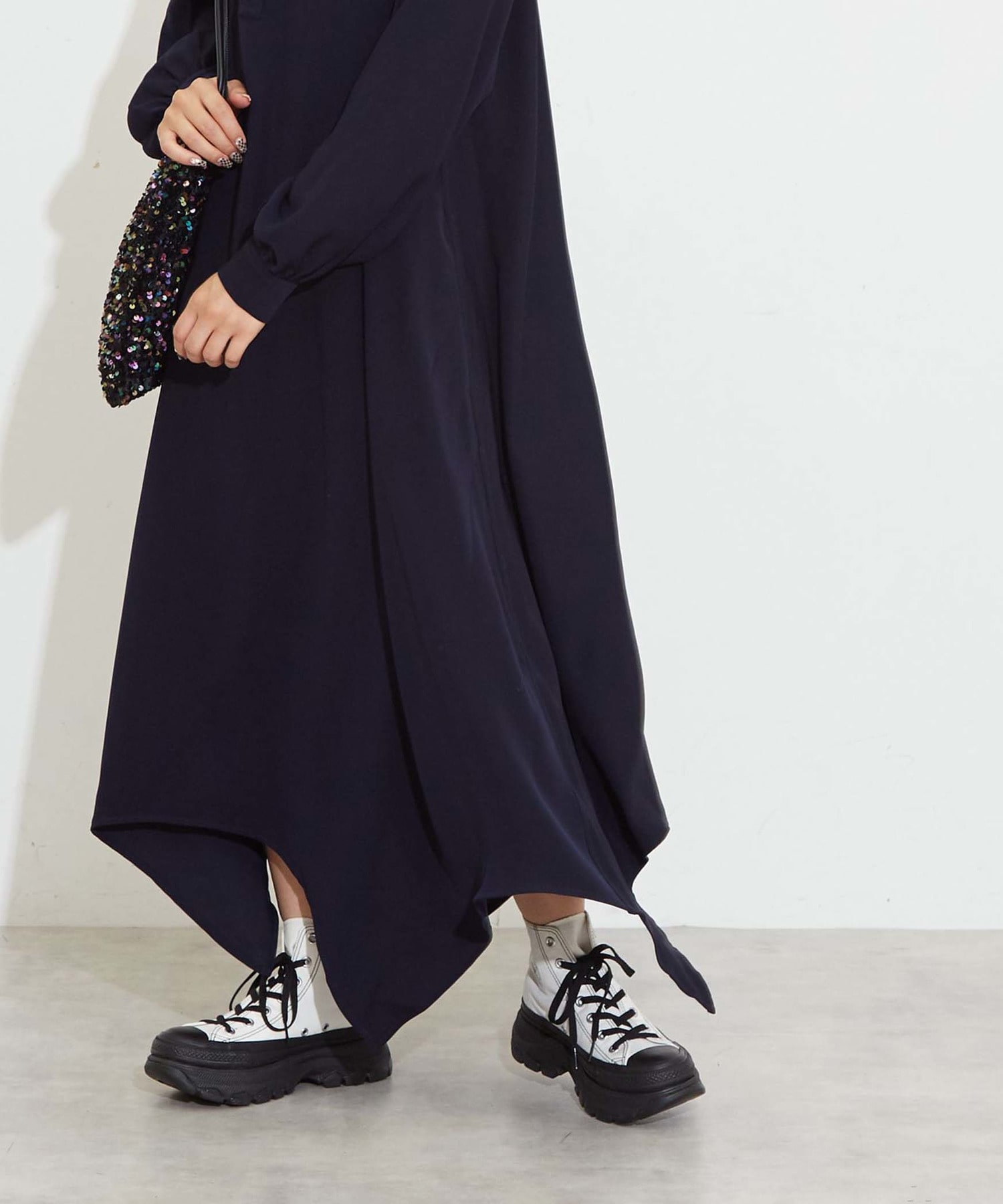 IRREGULAR HEM DRESS｜CONVERSE TOKYO (コンバーストウキョウ) 公式 