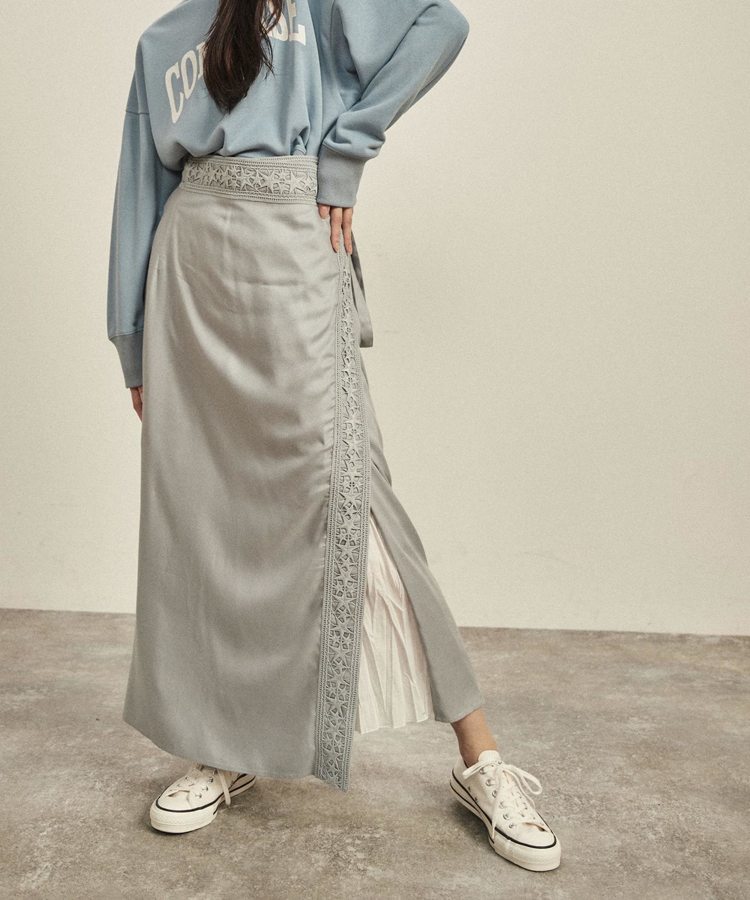 GATHER PLEATS TIERED SKIRT｜CONVERSE TOKYO (コンバーストウキョウ