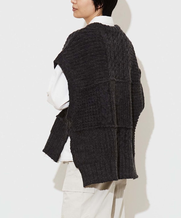 OVER SILHOUETTE CABLE KNIT VEST 詳細画像 10