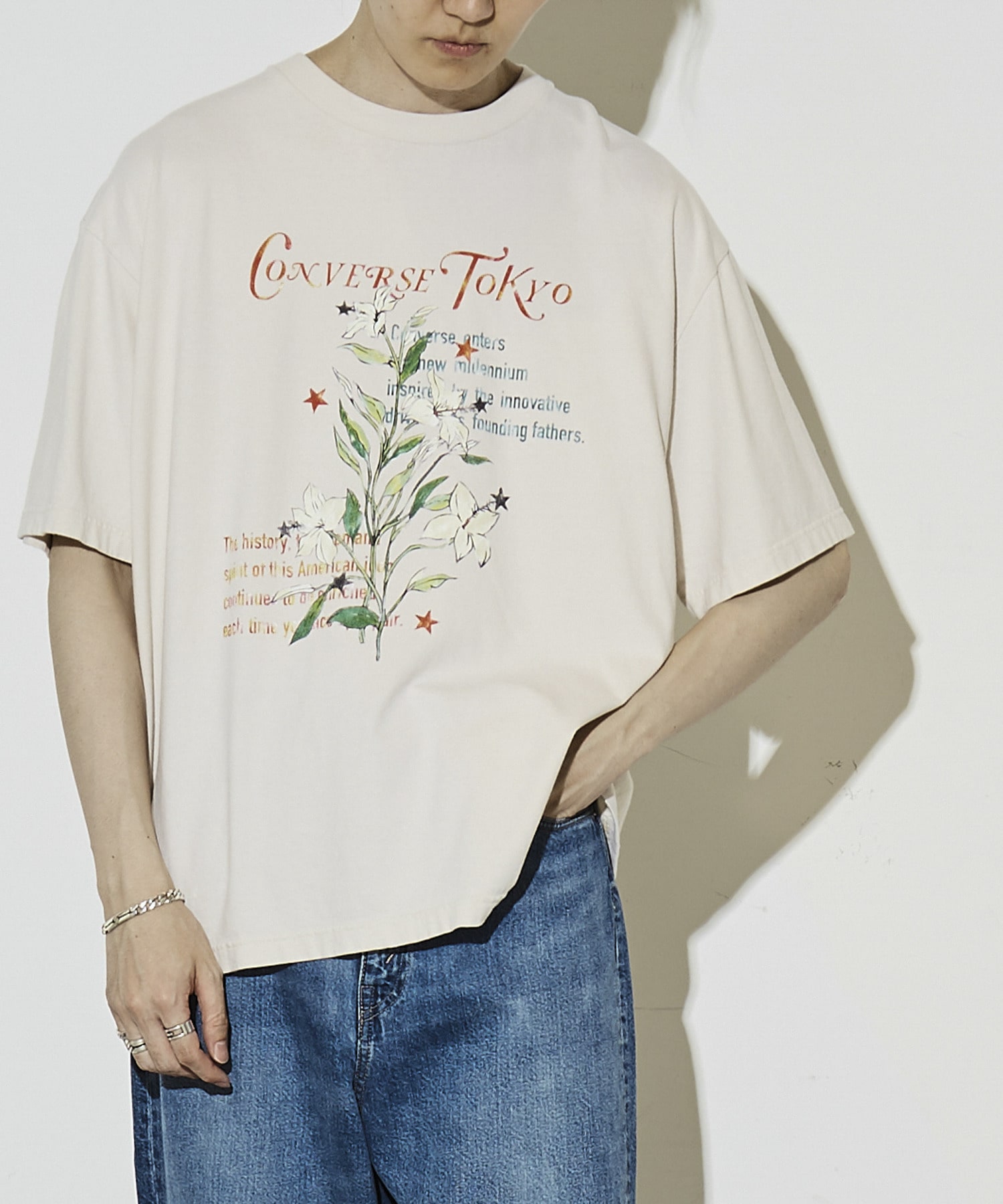 LILY FLOWER PRINT PIGMENT DYE TEE