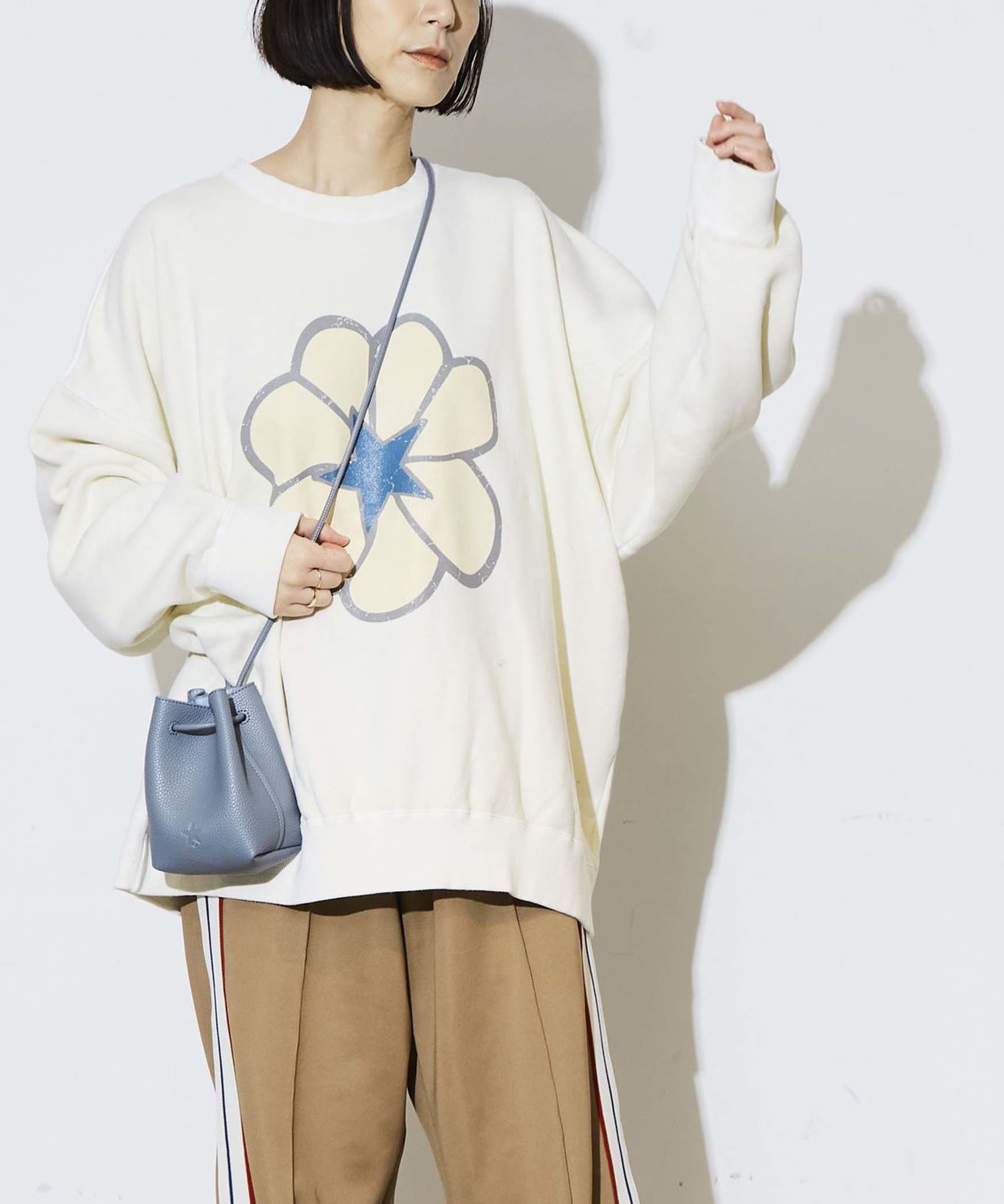 PIGMENT DYE CRACK PRINT FLOWER SWEAT｜CONVERSE TOKYO (コンバース