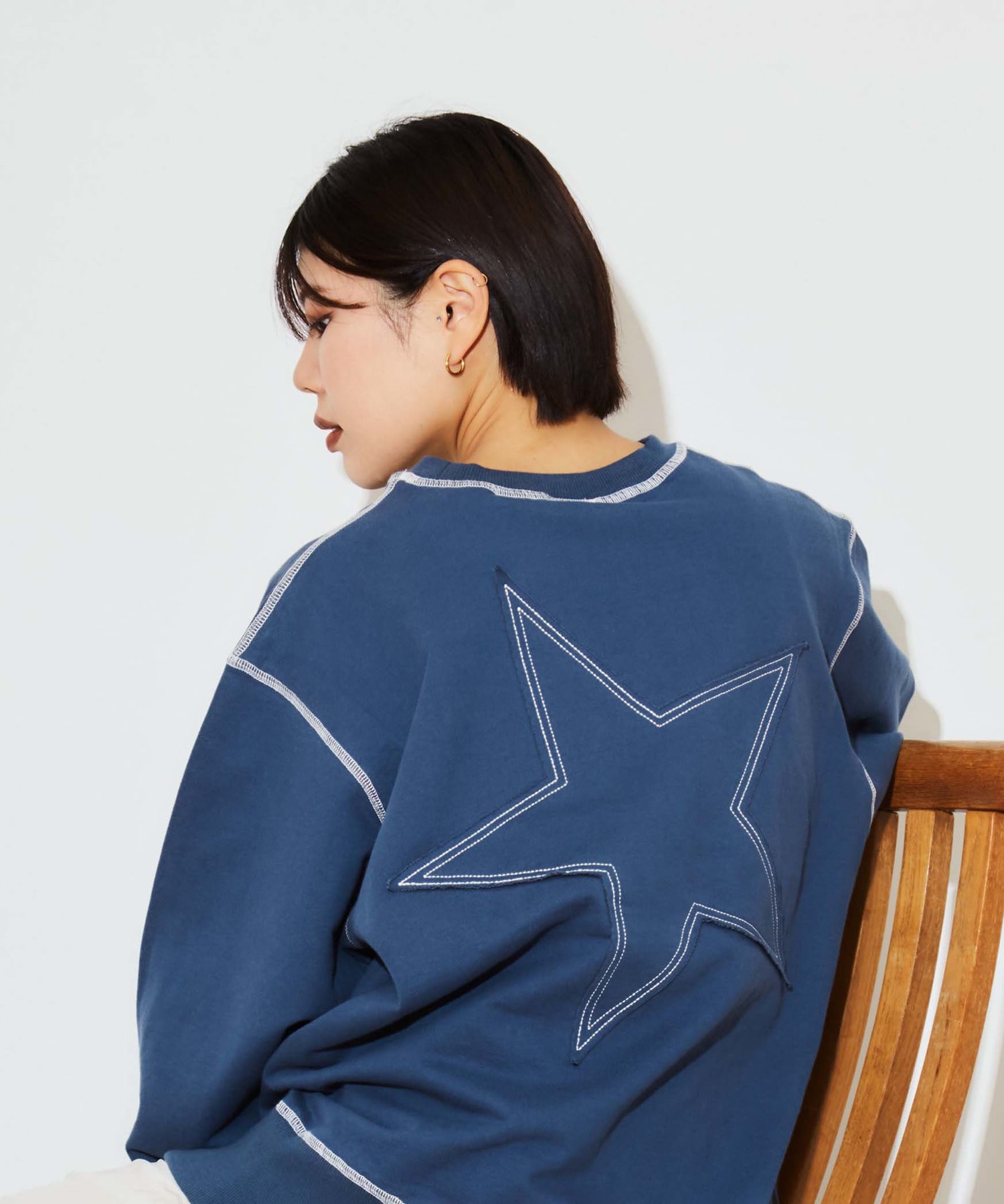 BACK STAR☆ PATCH SWEAT-