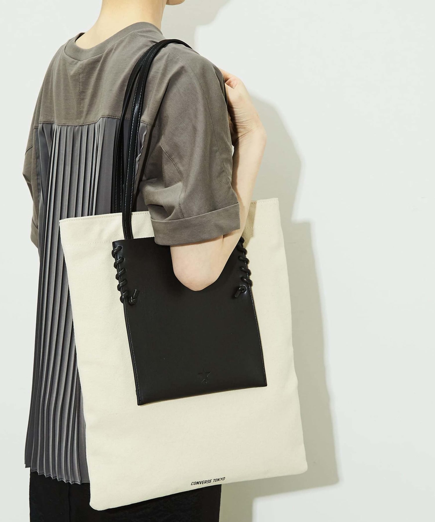 LACE-UP CANVAS TOTE BAG｜CONVERSE TOKYO (コンバーストウキョウ) 公式オンラインストア
