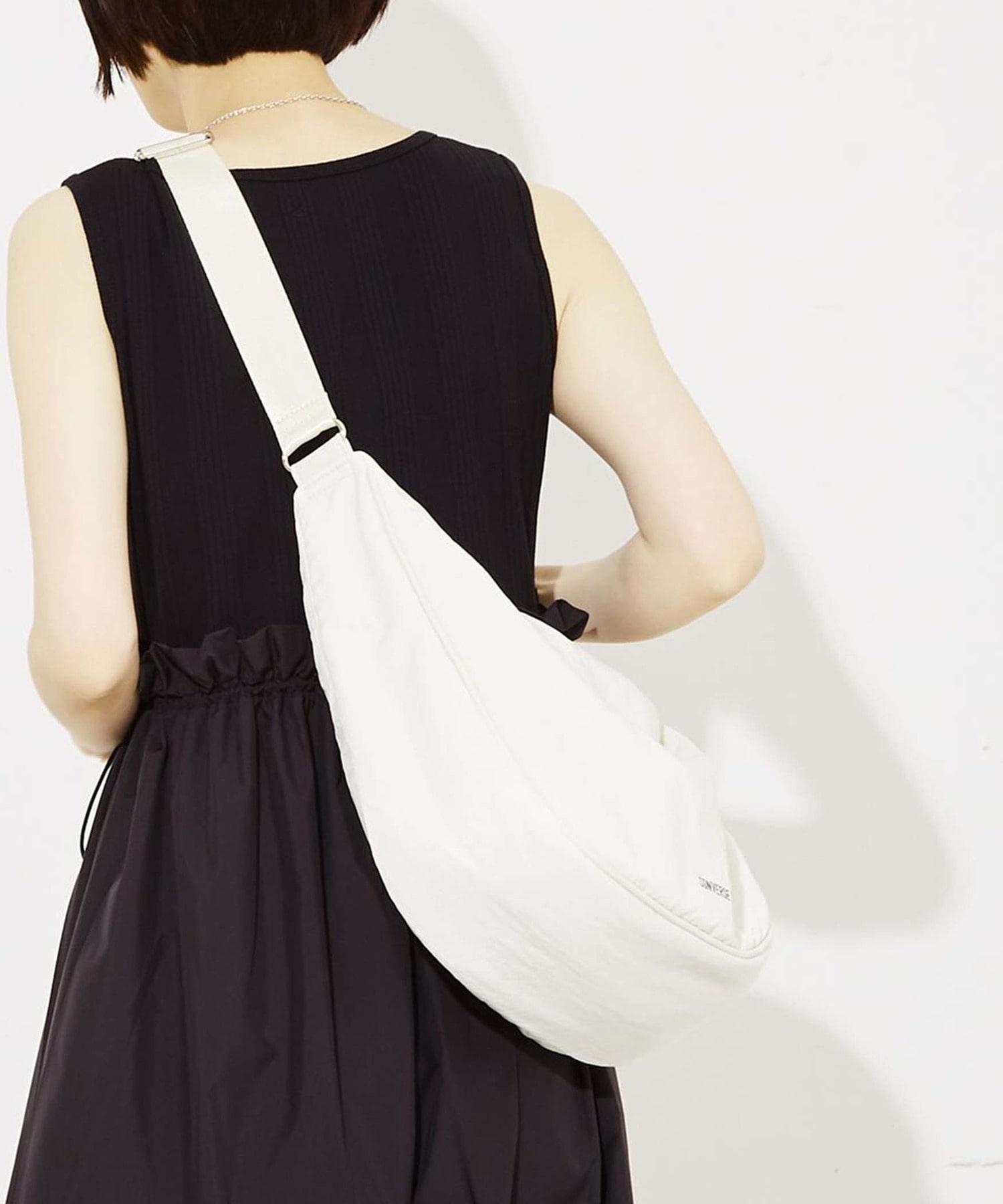 PADDED SHOULDER BAG