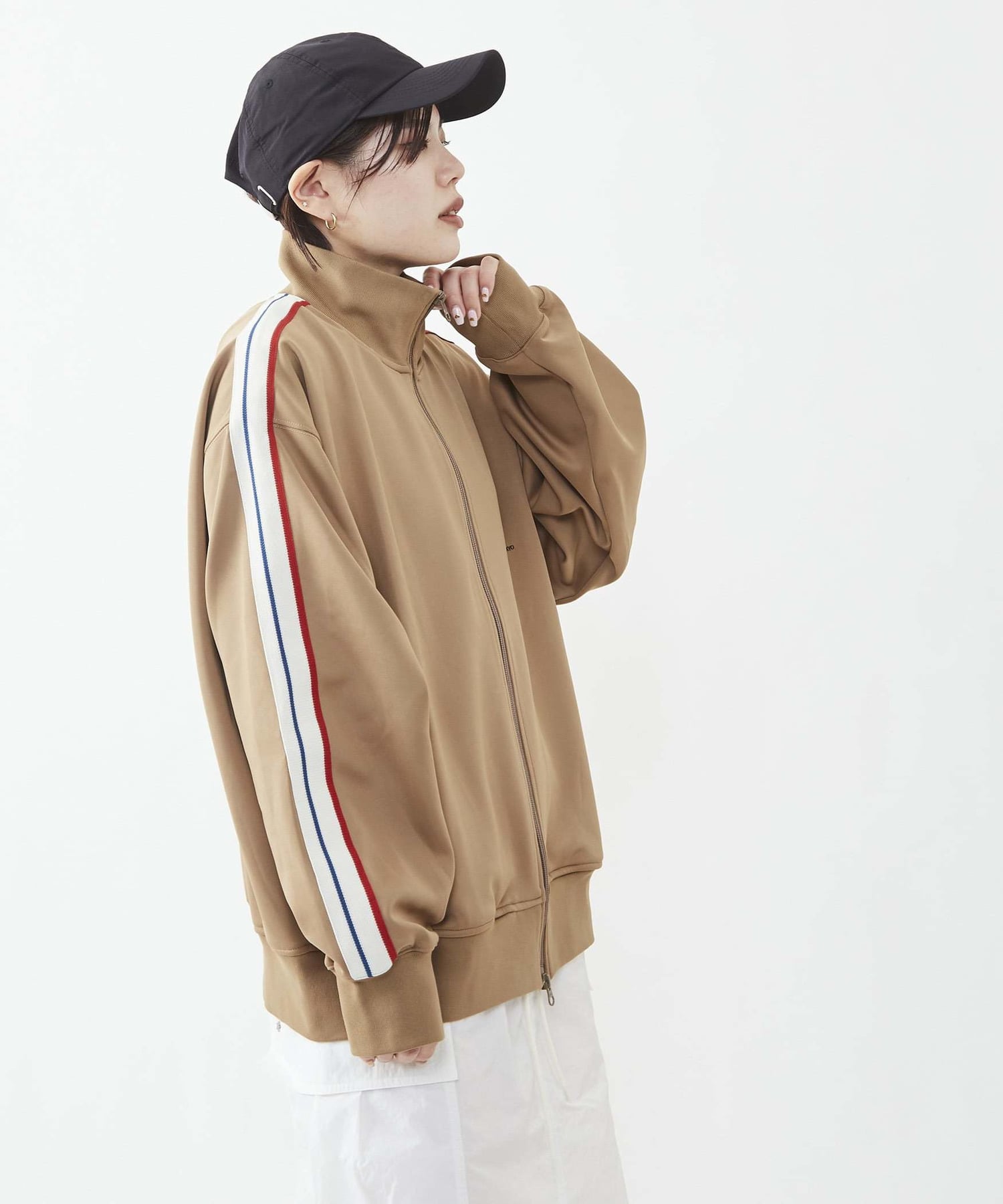 LINE LOOSE TRACK JACKET｜CONVERSE TOKYO (コンバーストウキョウ 