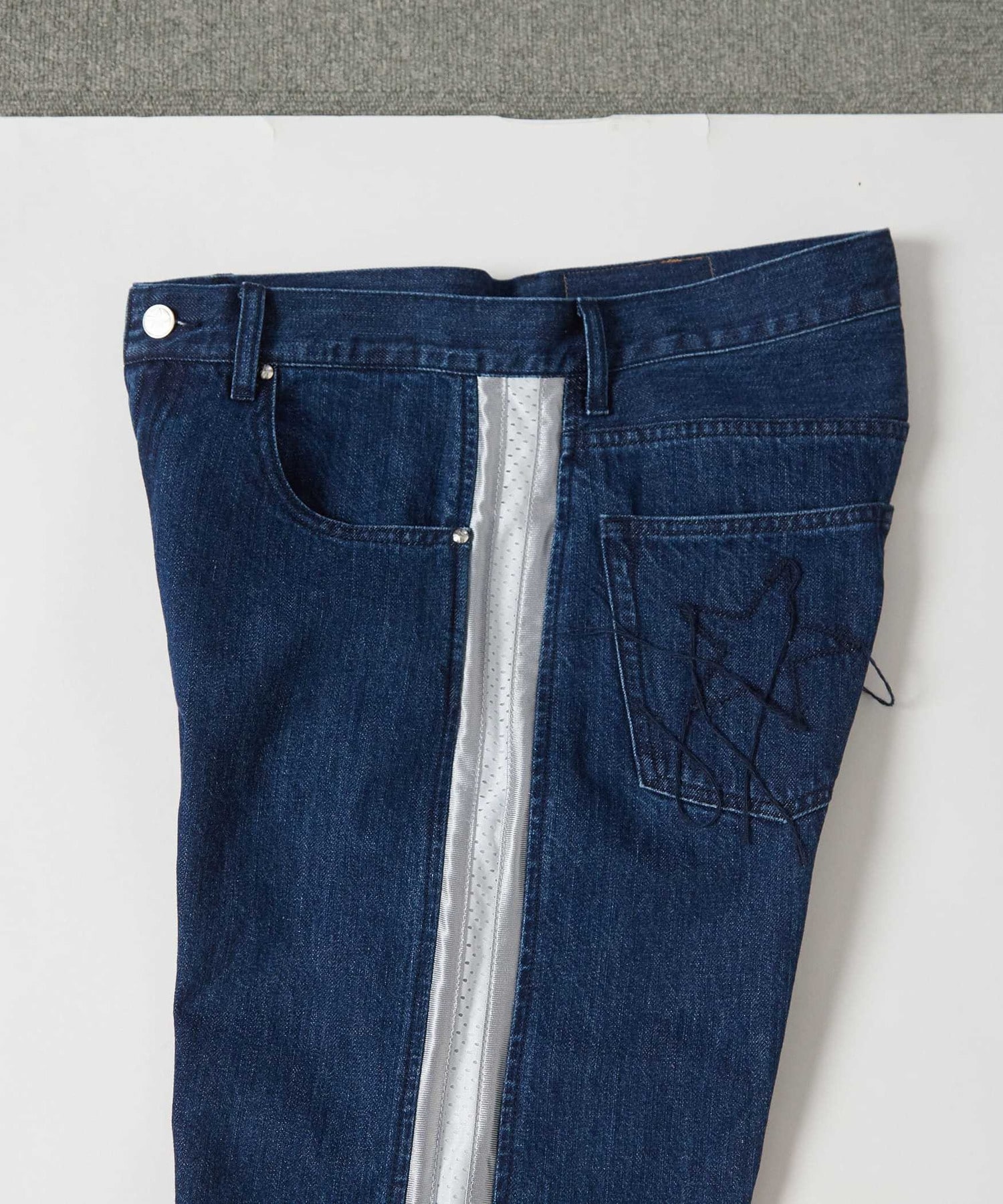 CONVERSE TOKYO × kotohayokozawa】TAPERED DENIM PANTS(UNISEX ...