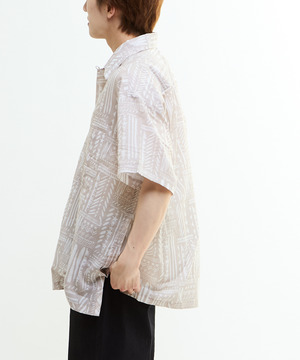 BLOCK PRINT OVERSIZED SHIRT
