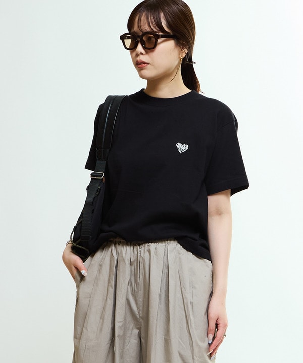 HEART LOGO ONEPOINT TEE 詳細画像 ブラック 1