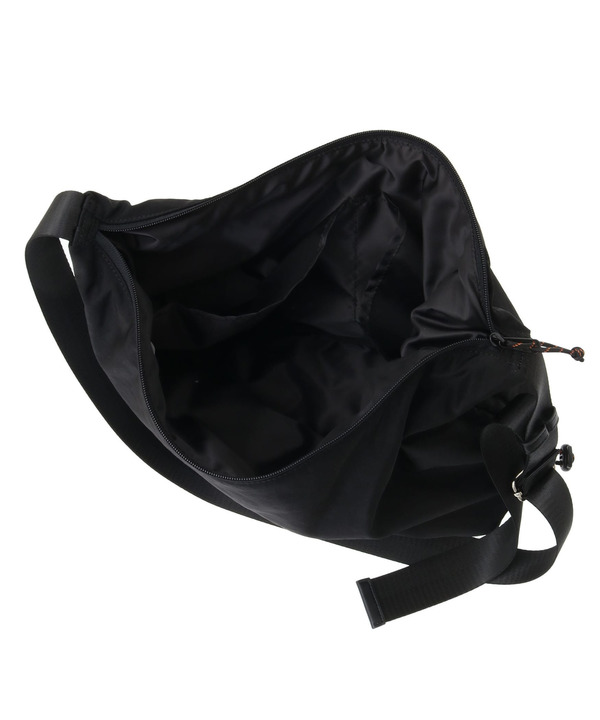 SIDE GATHER NYLON PADDED SHOULDER BAG 詳細画像 8