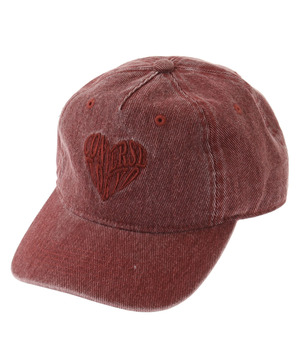 PIGMENT DYE DISTRESSED HEART LOGO CAP