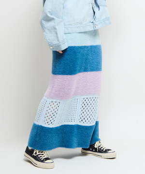MULTI BORDER FEATHER KNIT SKIRT