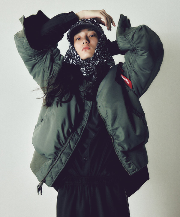 【ALPHA INDUSTRIES】REVERSIBLE MA-1 BOMBER JACKET 詳細画像 1