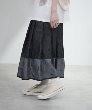 LIGHT DENIM PLEATED SKIRT