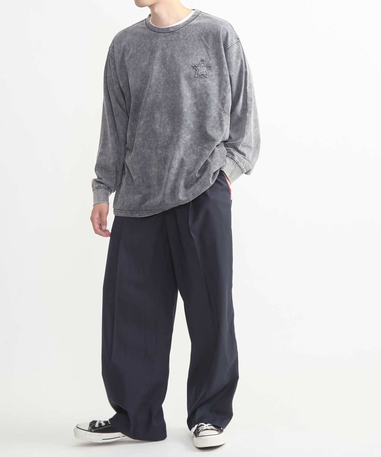 STAR☆ PATCH LETTERING LONG SLEEVE TEE｜CONVERSE TOKYO (コンバース