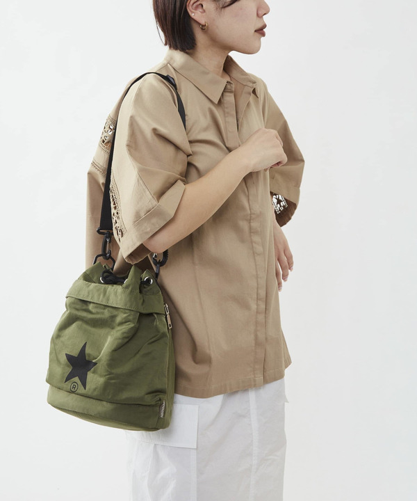 NYLON BALLOON SHOULDER BAG 詳細画像 1