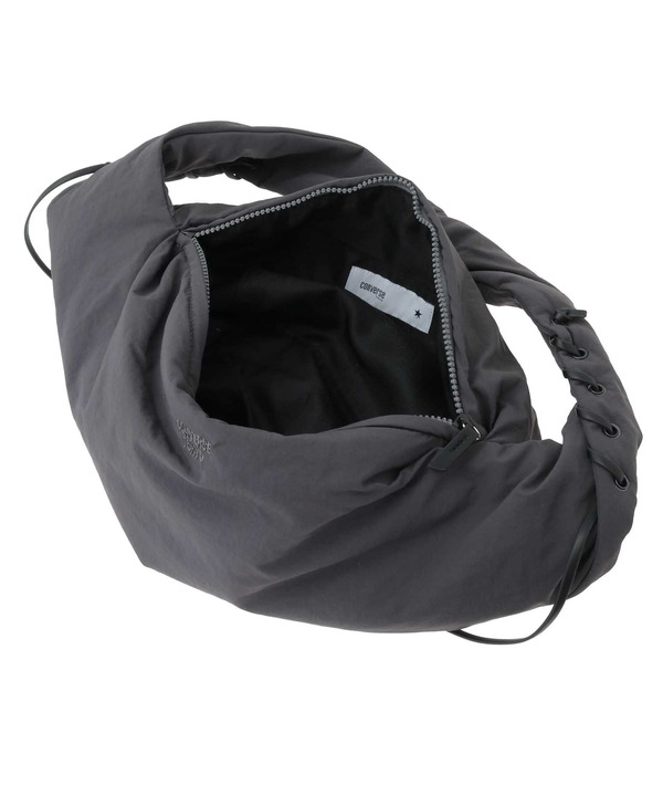 LACE-UP TRIANGLE PUFF BAG 詳細画像 13