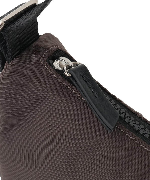 SPINDLE LOGO MOON SHOULDER BAG 詳細画像 10