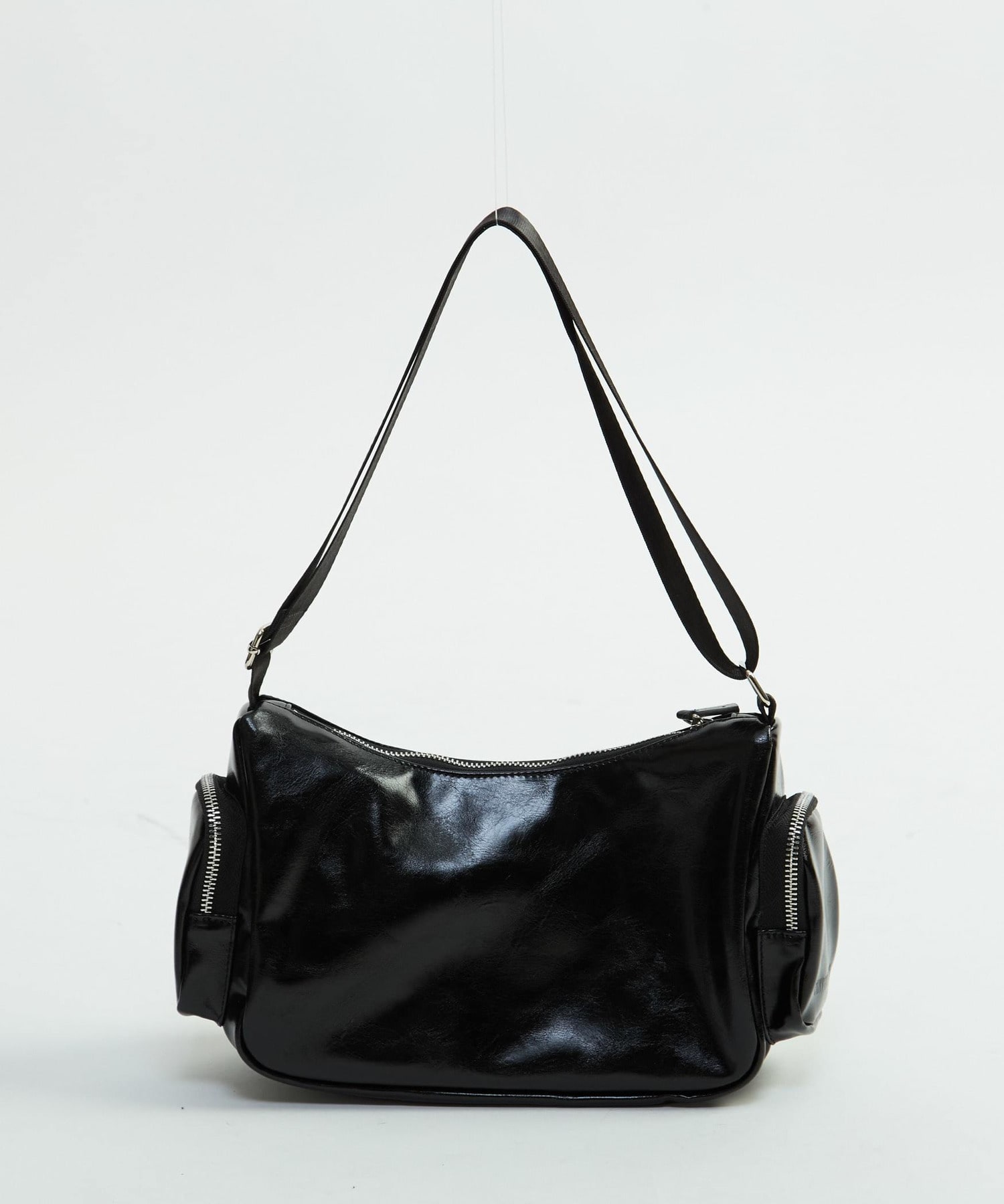 クニオコレクション オールスター モノクロ ショルダーバッグ 新品タグ付き MULTI POCKET SHOULDER BAG｜CONVERSE TOKYO (コンバーストウキョウ